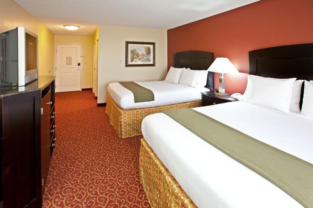 Holiday Inn Express & Suites Vandalia By Ihg Esterno foto