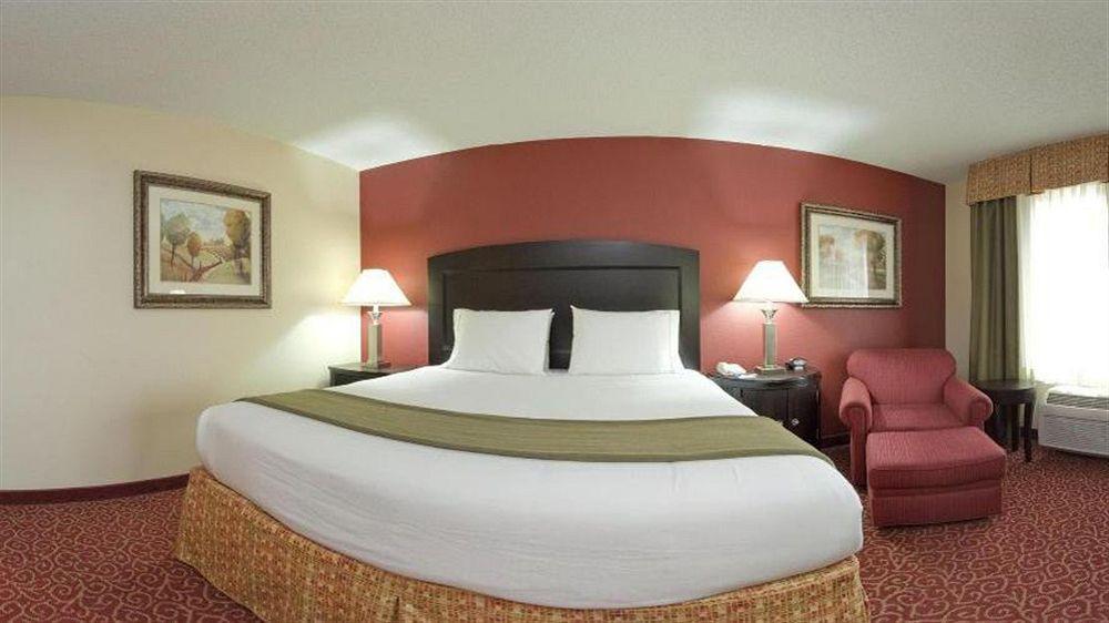Holiday Inn Express & Suites Vandalia By Ihg Esterno foto