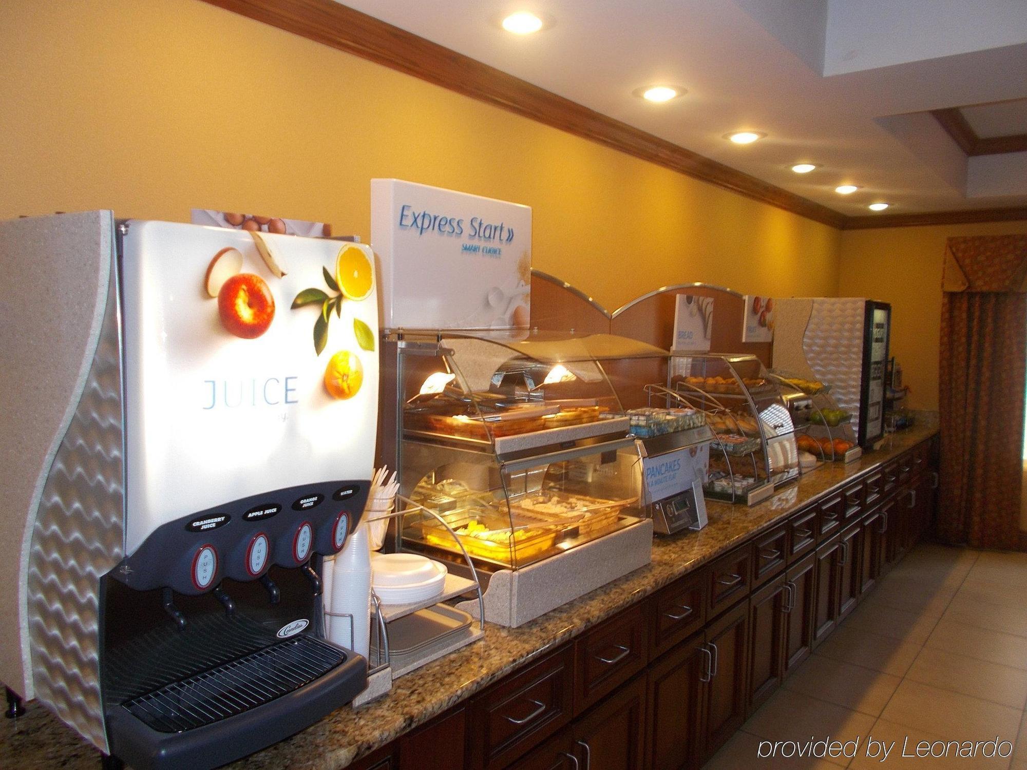 Holiday Inn Express & Suites Vandalia By Ihg Esterno foto